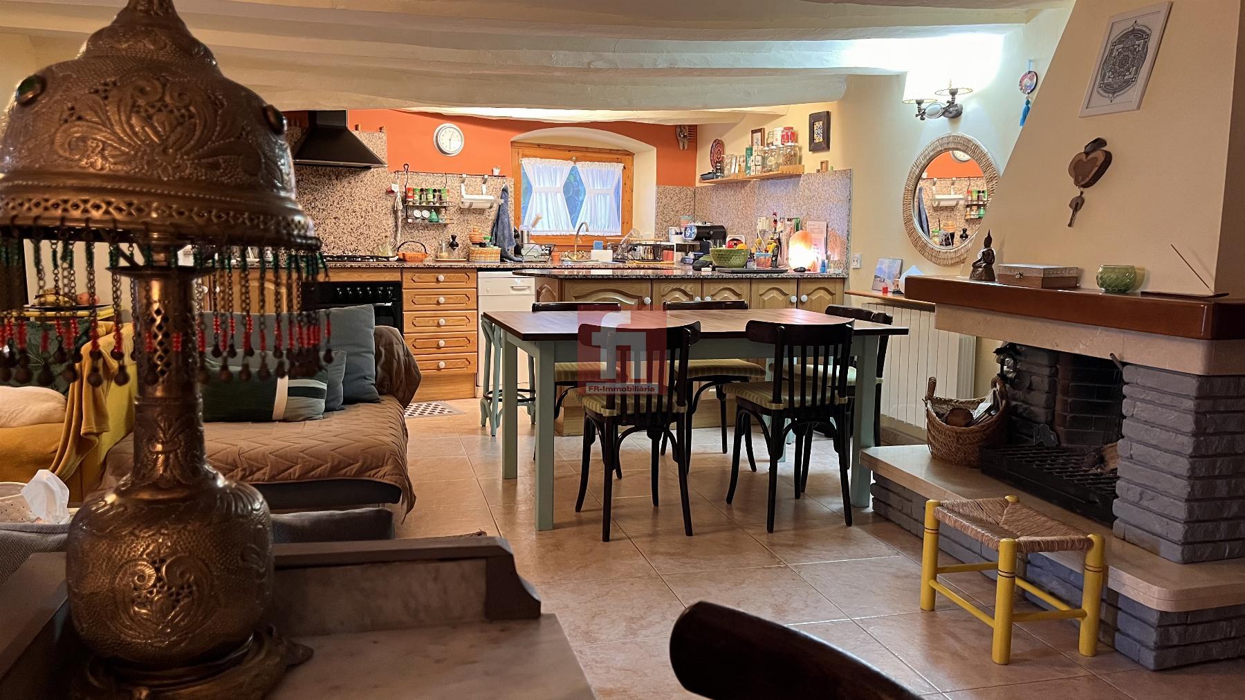 For sale of house in Torrelles de Foix
