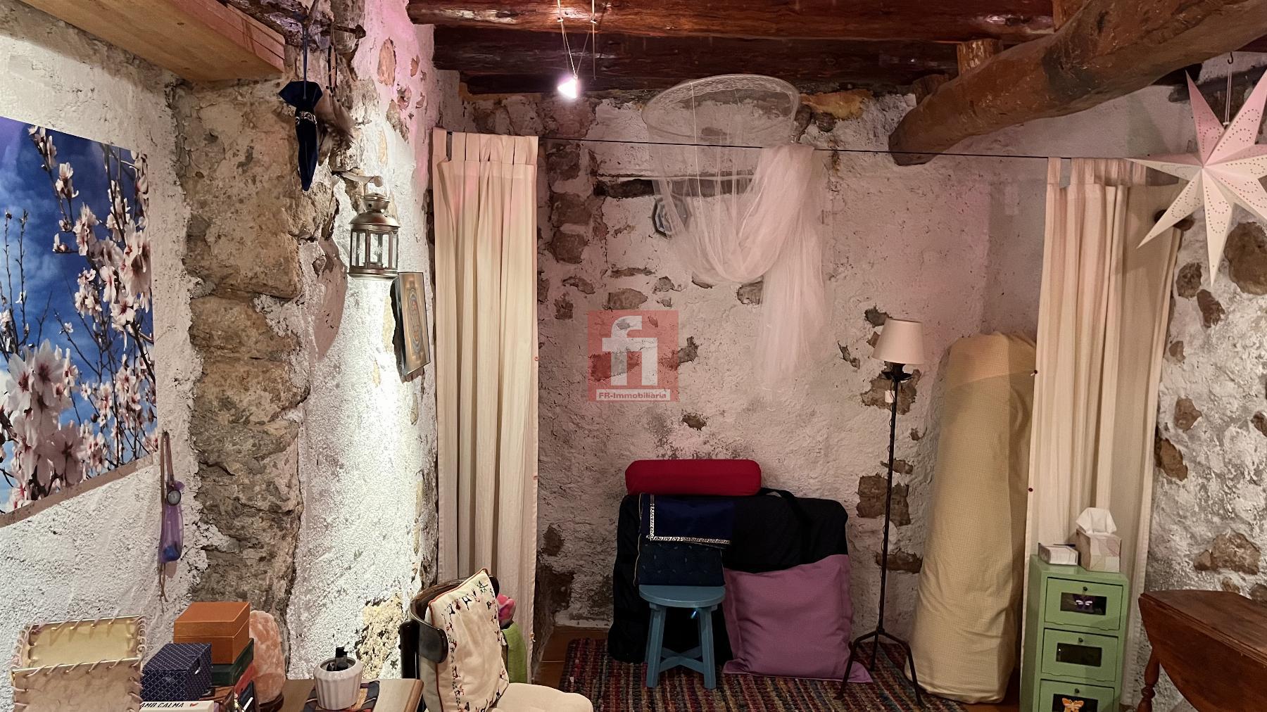 For sale of house in Torrelles de Foix