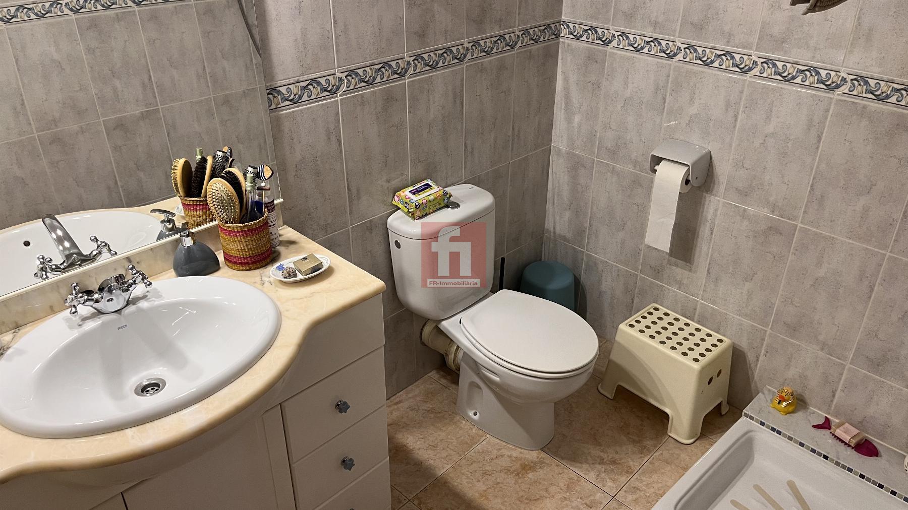 For sale of house in Torrelles de Foix