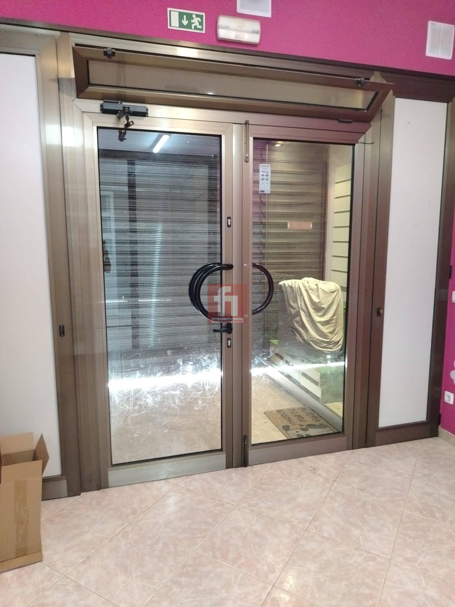 For rent of commercial in Arboç l