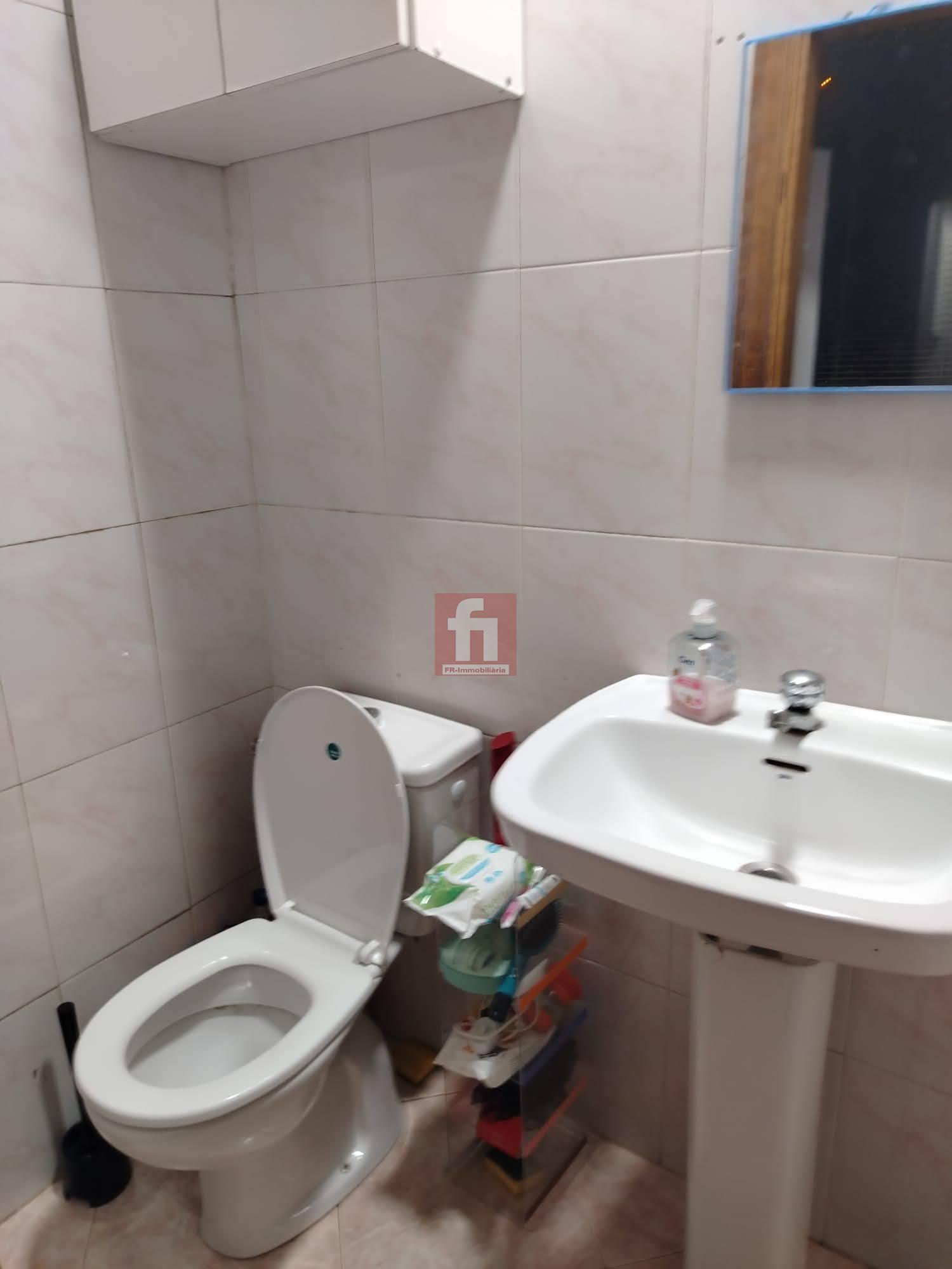 For rent of commercial in Arboç l