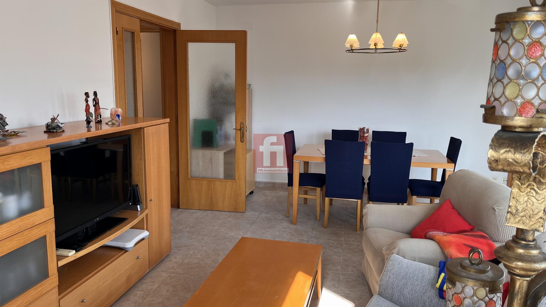 For sale of flat in Òdena