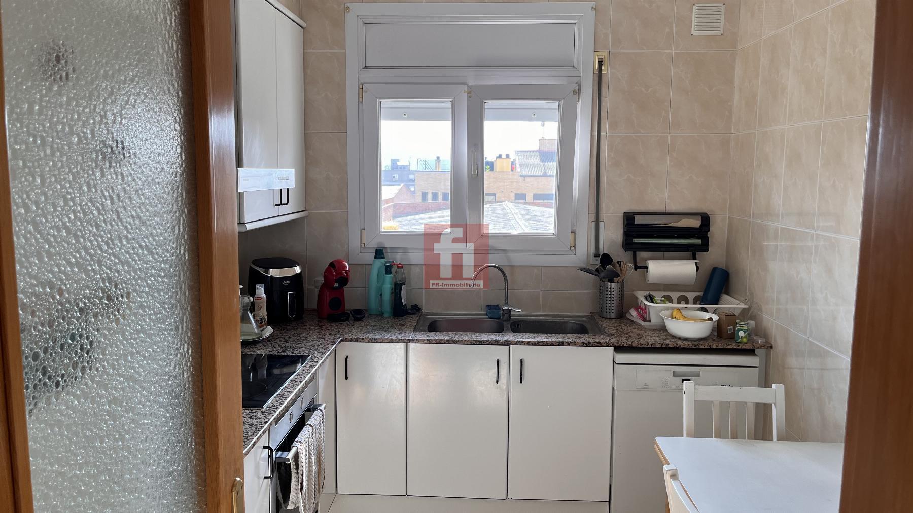 For sale of flat in Òdena