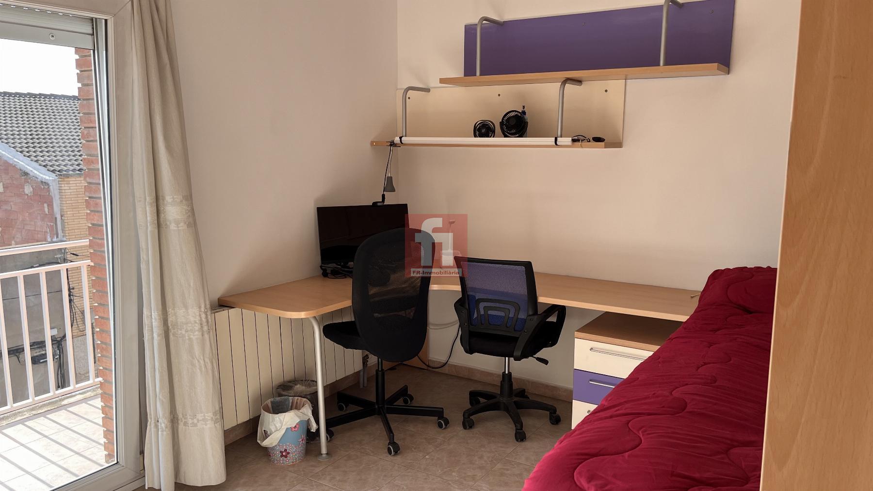 For sale of flat in Òdena