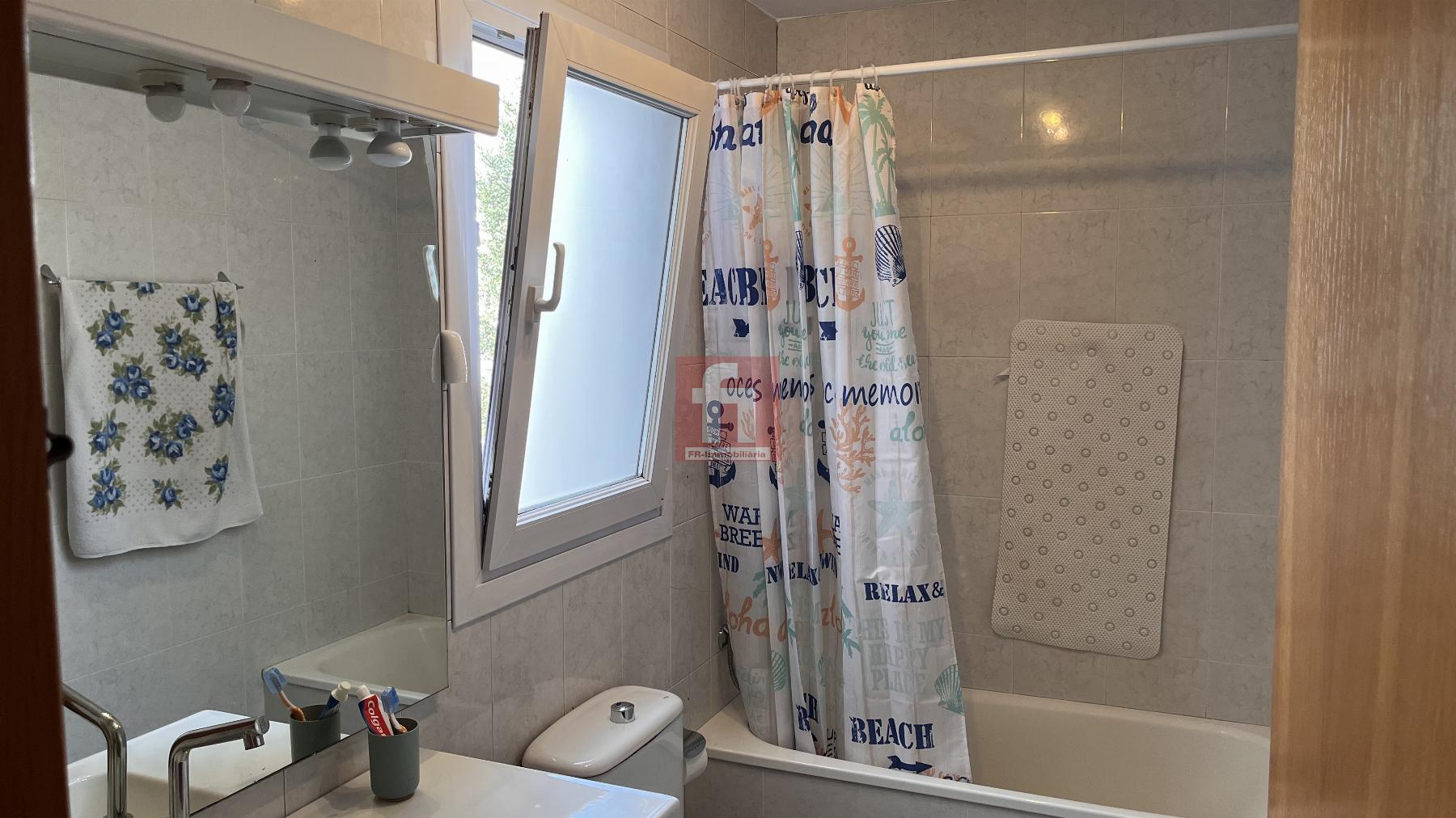 For sale of flat in Òdena