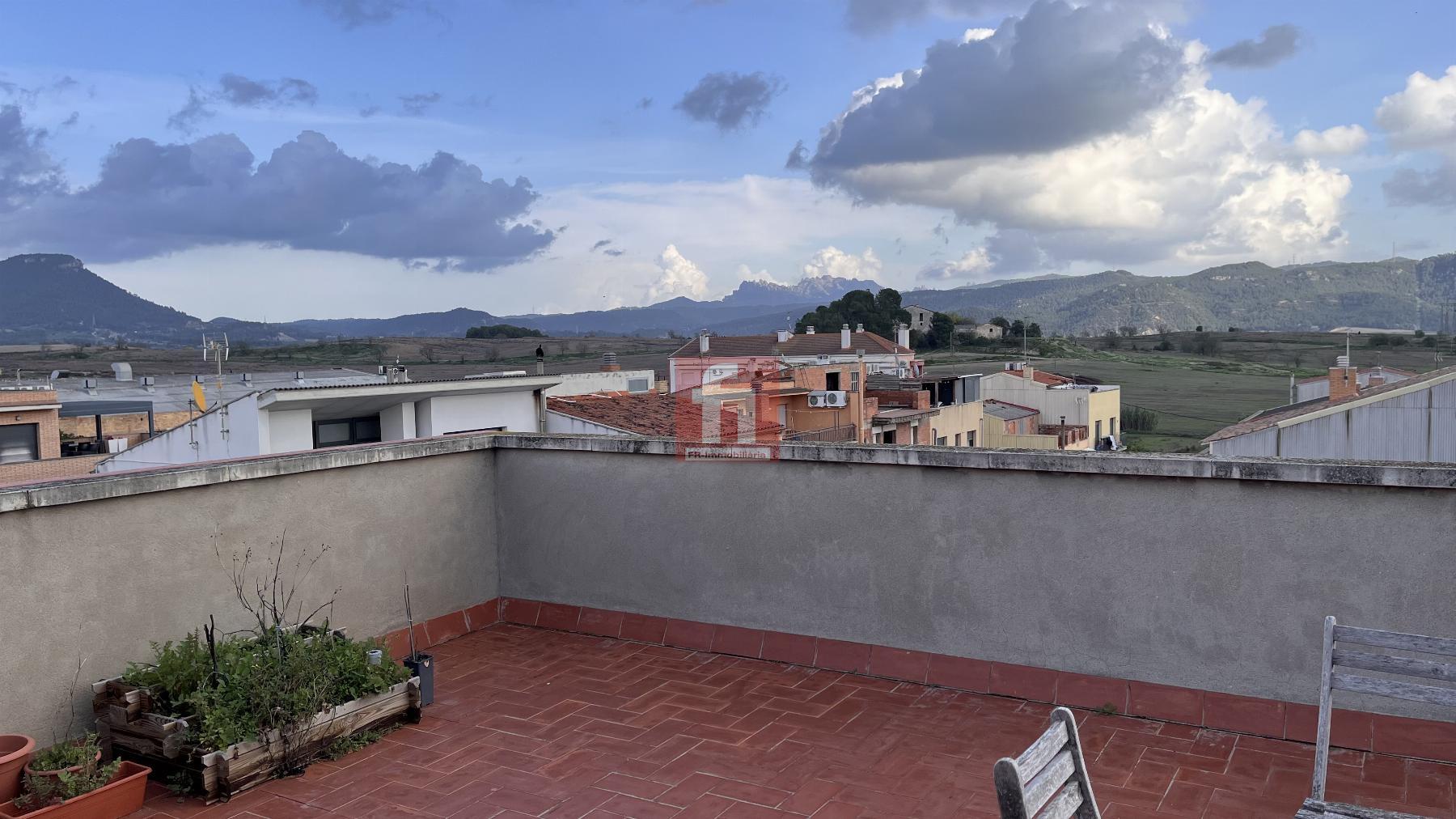 For sale of flat in Òdena