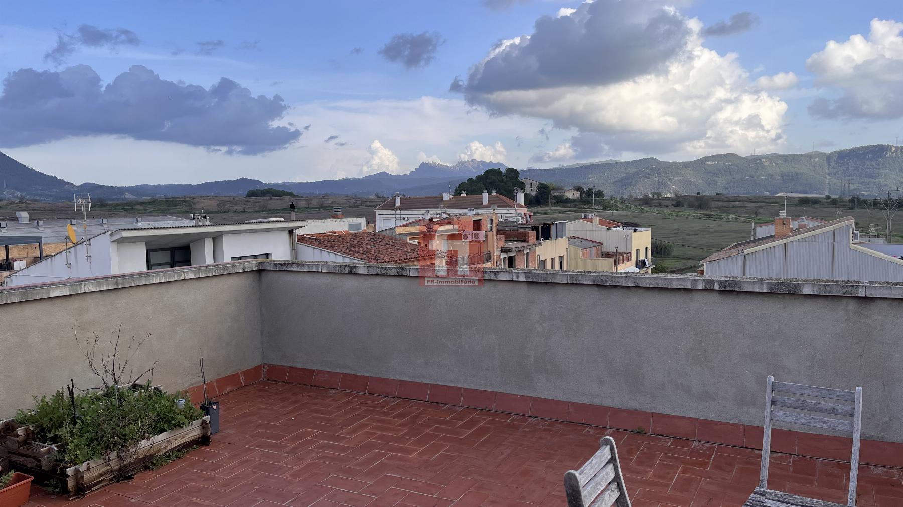 For sale of flat in Òdena