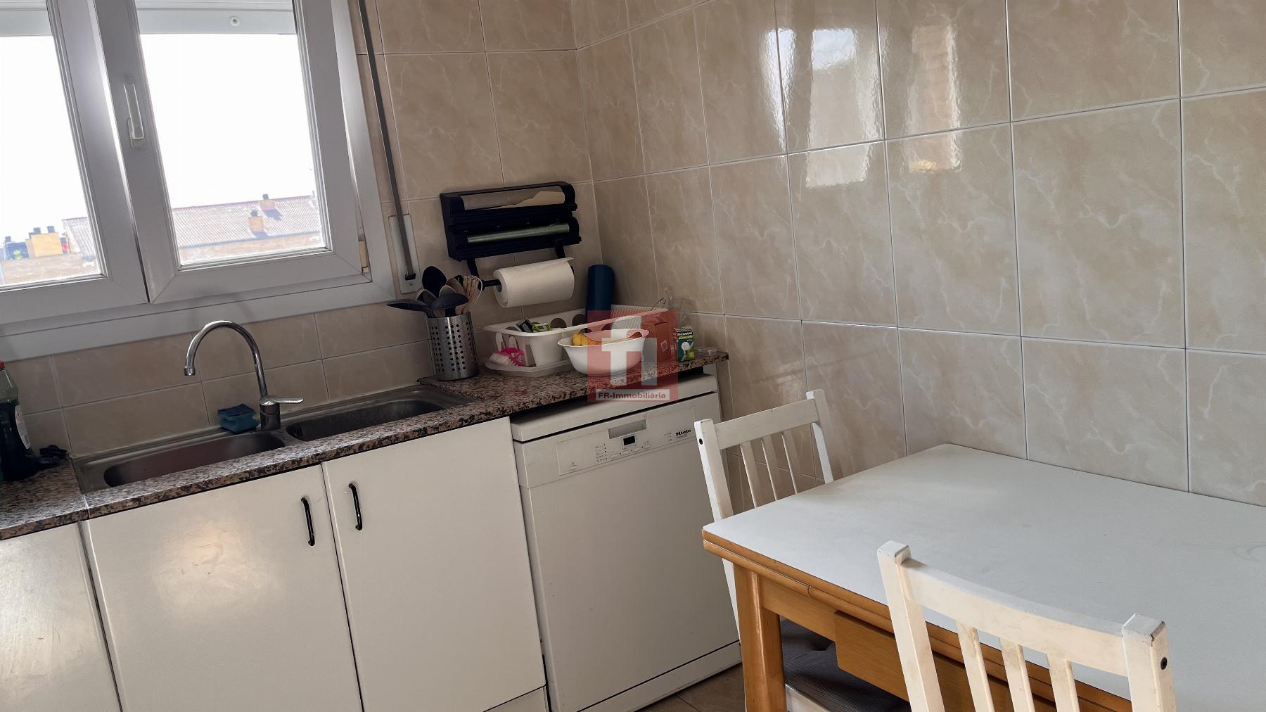 For sale of flat in Òdena
