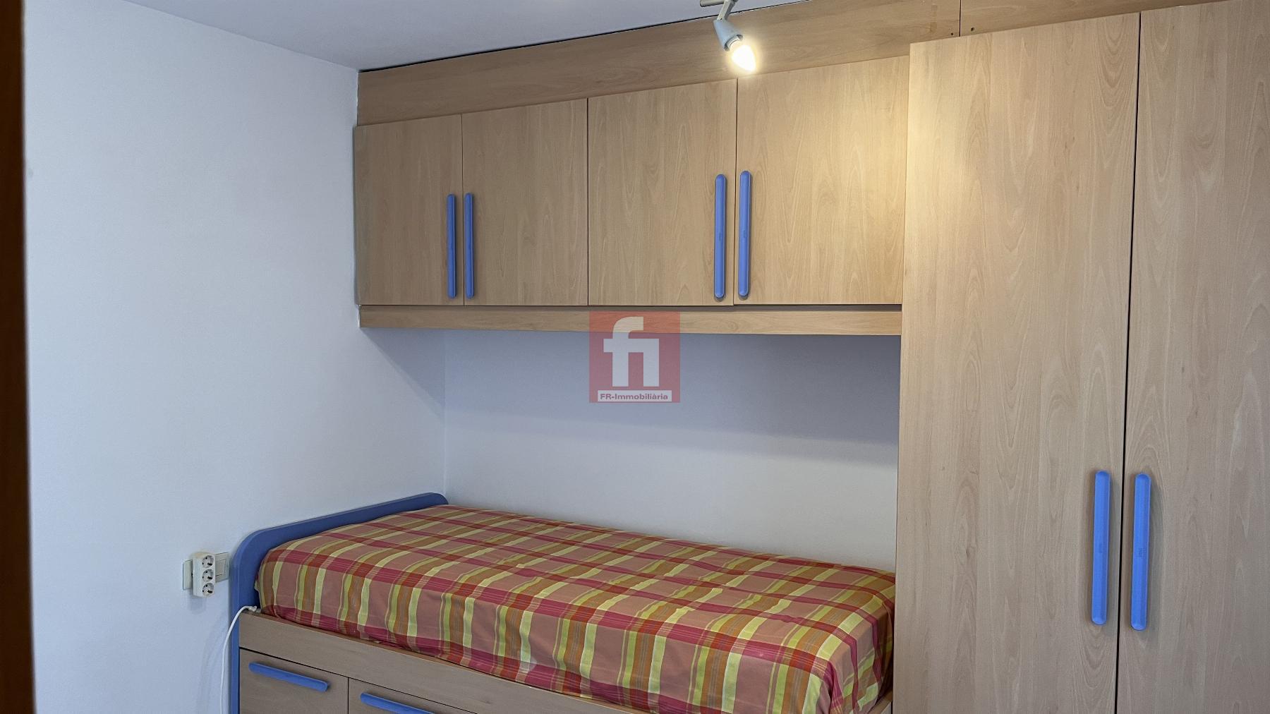 For sale of flat in Òdena