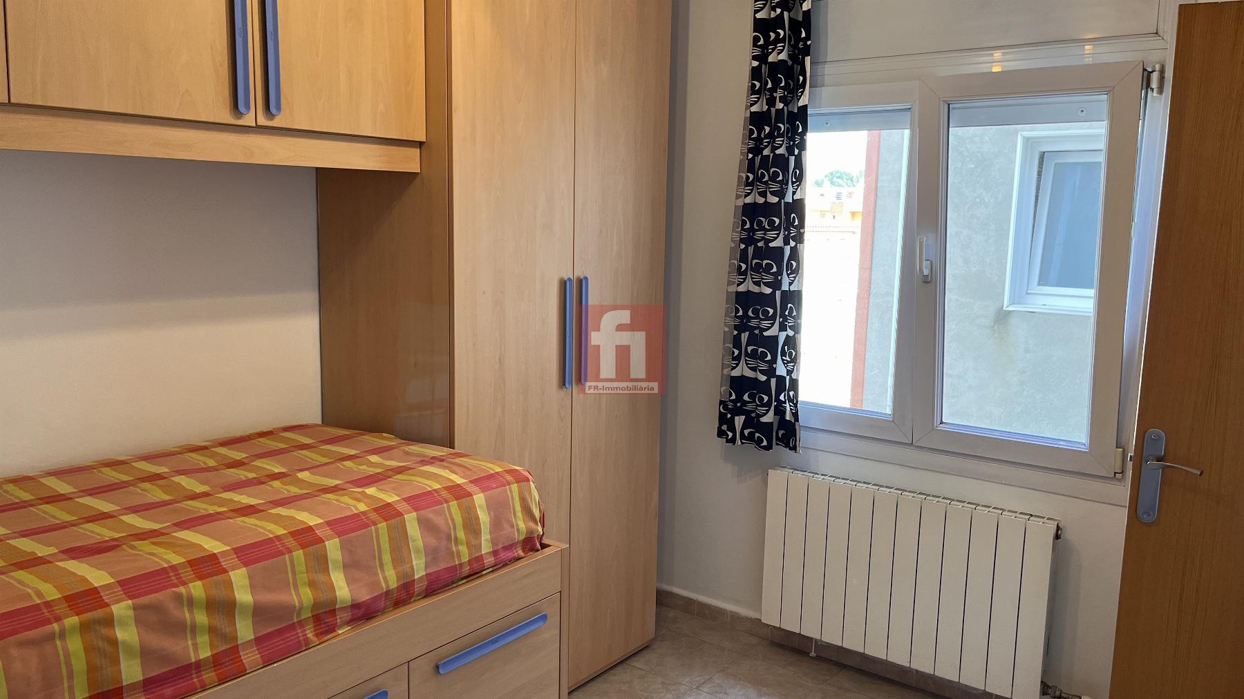 For sale of flat in Òdena