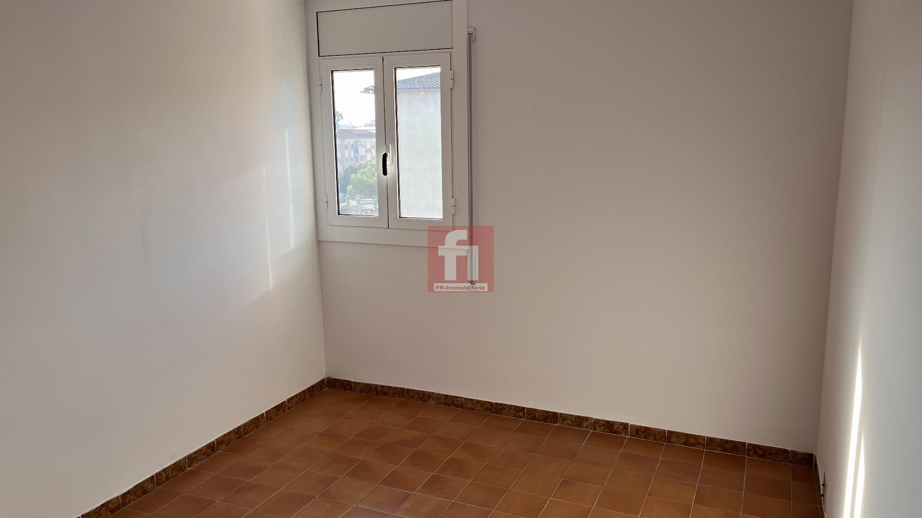 For sale of flat in Vilafranca del Penedès