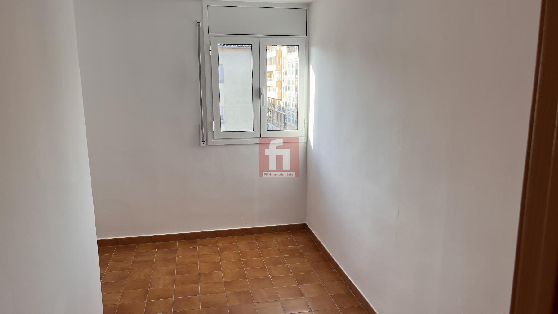 For sale of flat in Vilafranca del Penedès