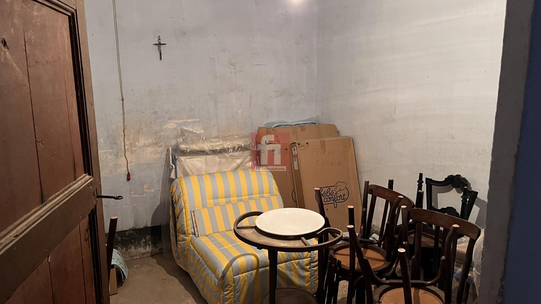 For sale of house in Vallclara