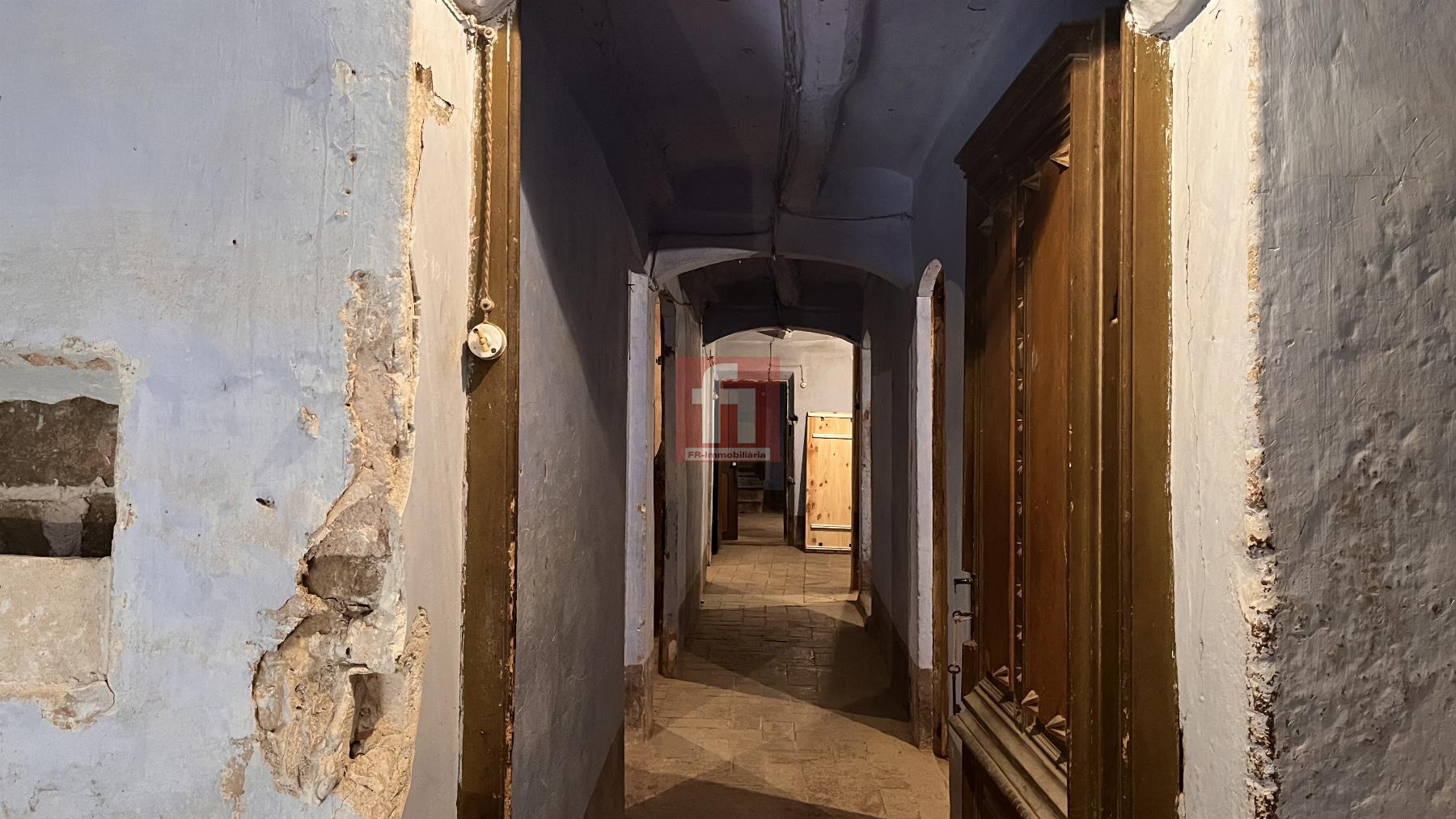 For sale of house in Vallclara