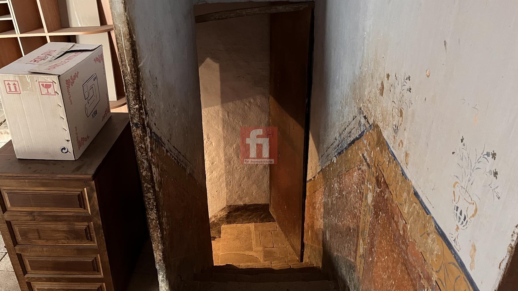 For sale of house in Vallclara