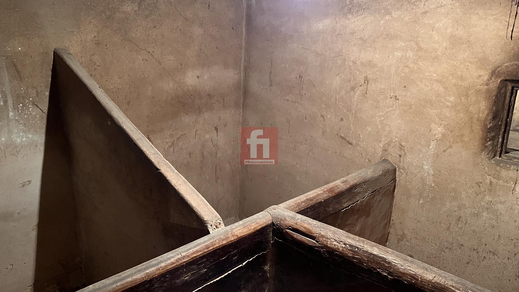For sale of house in Vallclara