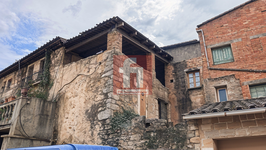 For sale of house in Vallclara