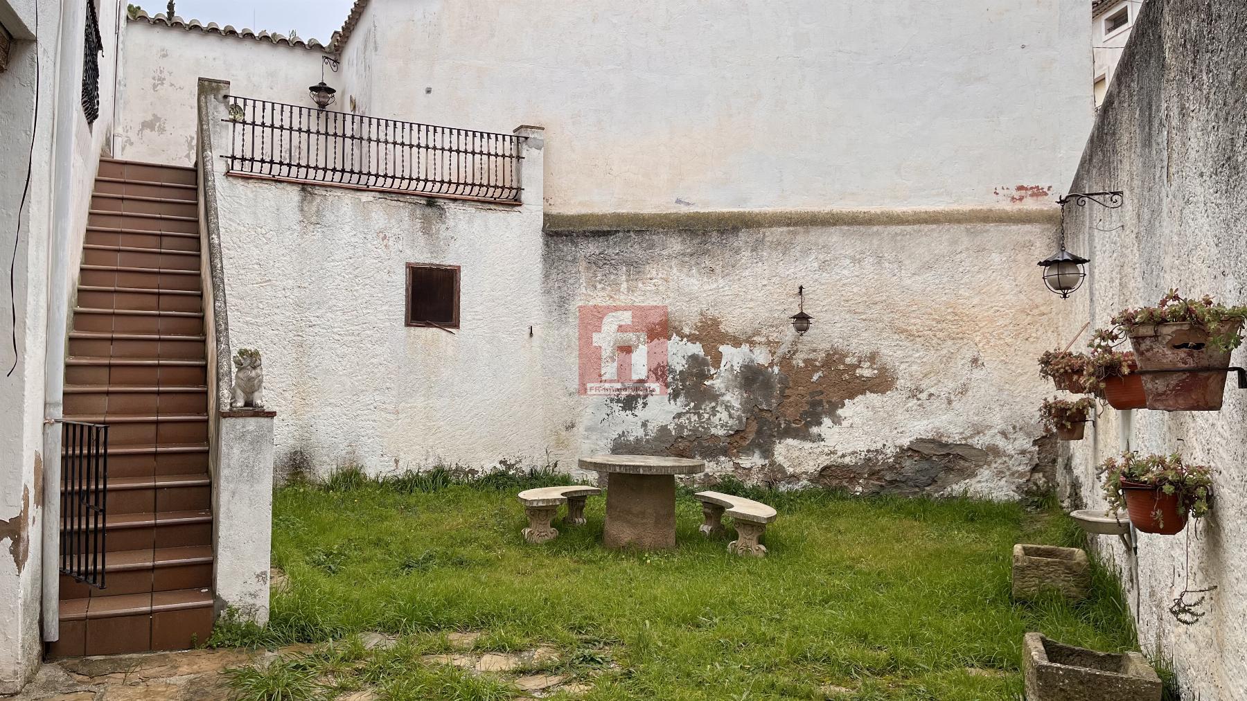 For sale of house in Rocafort de Queralt