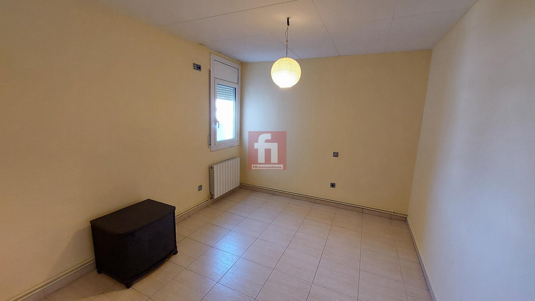 For sale of flat in Terrassa