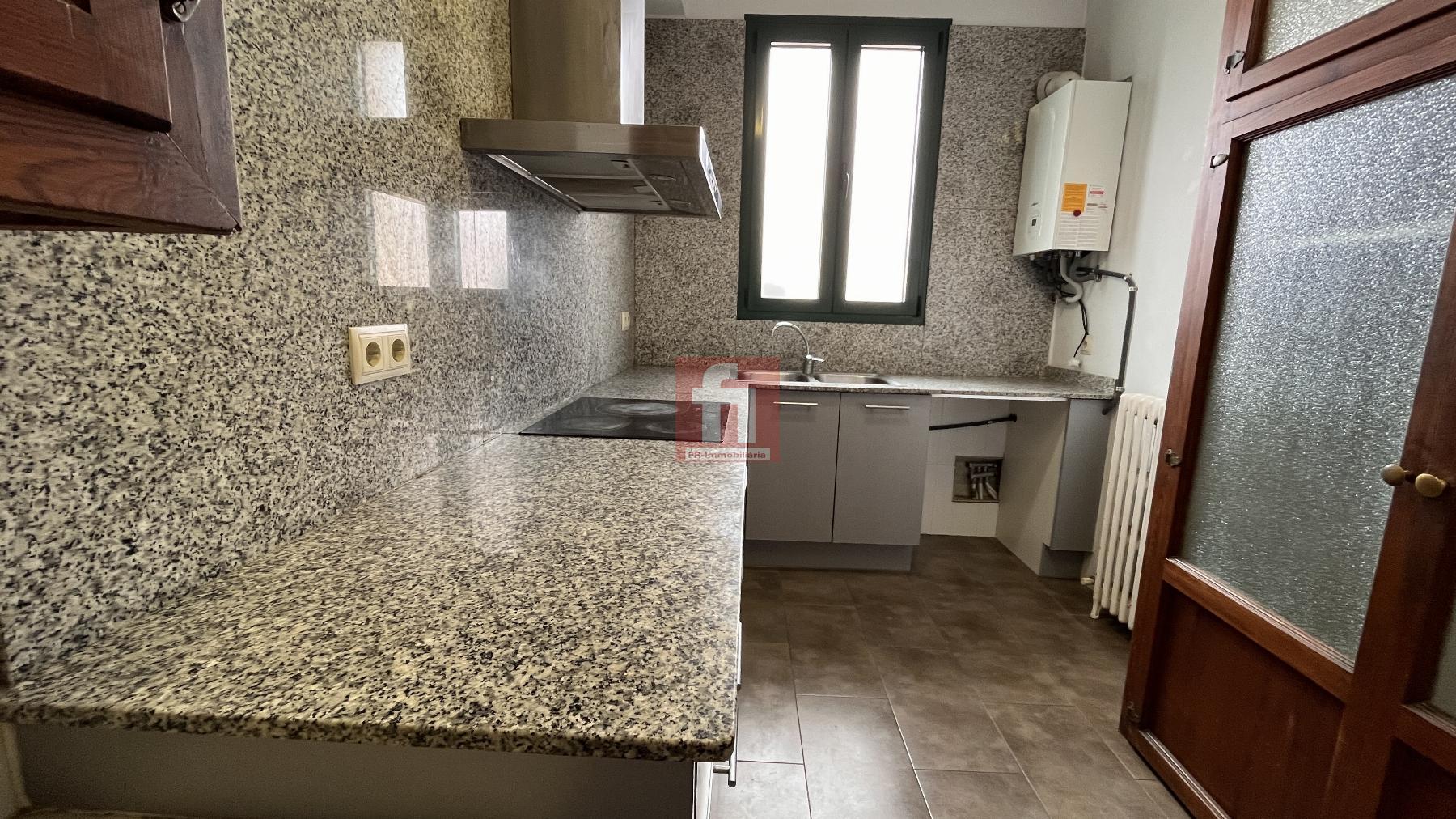 For sale of flat in Igualada