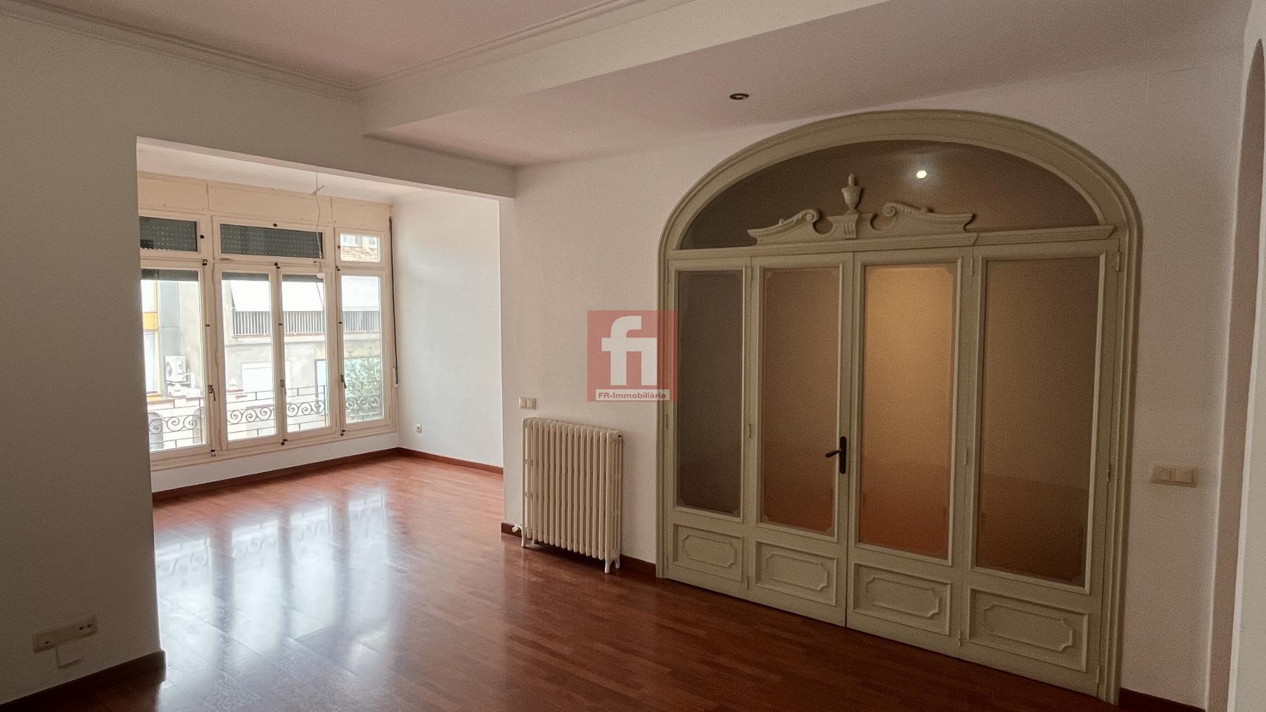 For sale of flat in Igualada