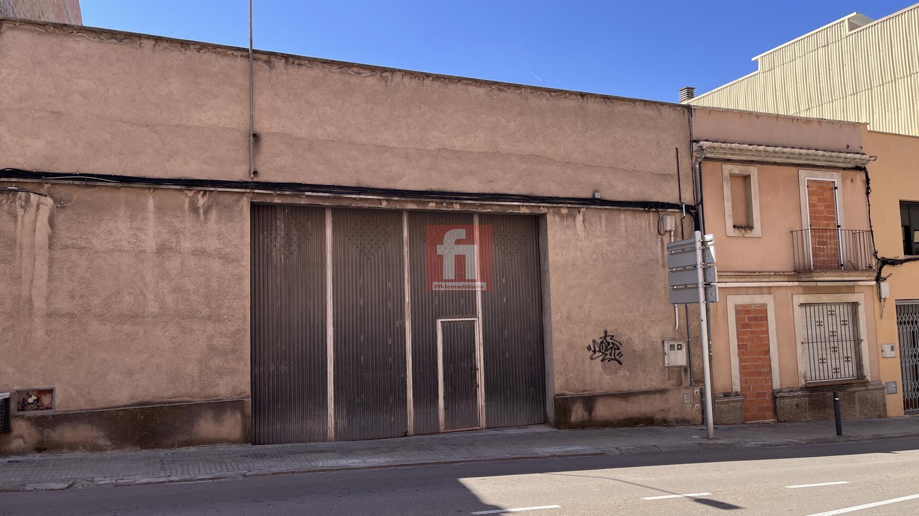 For sale of building in Vilafranca del Penedès