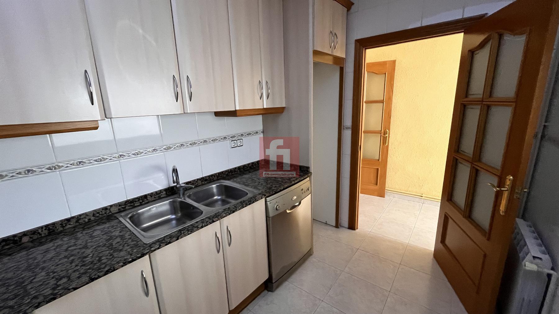 For sale of building in Vilafranca del Penedès
