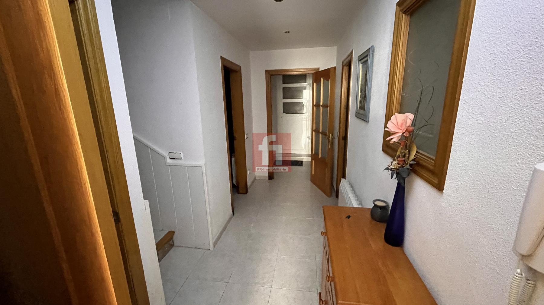 For sale of building in Vilafranca del Penedès