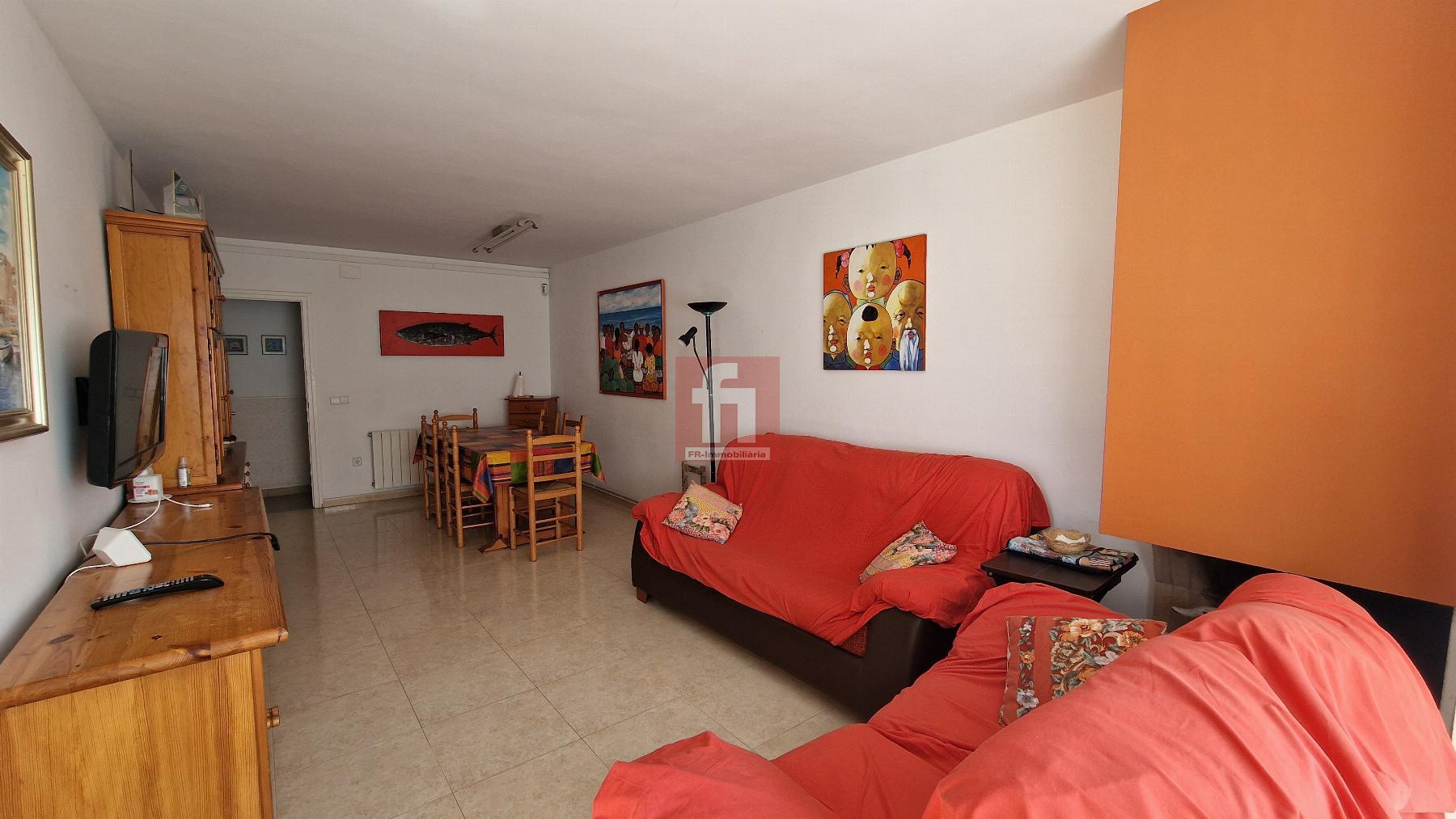 For sale of flat in Palamós