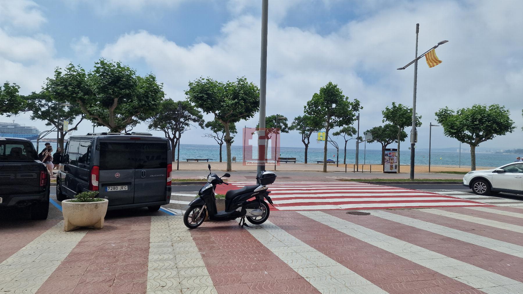 For sale of flat in Palamós