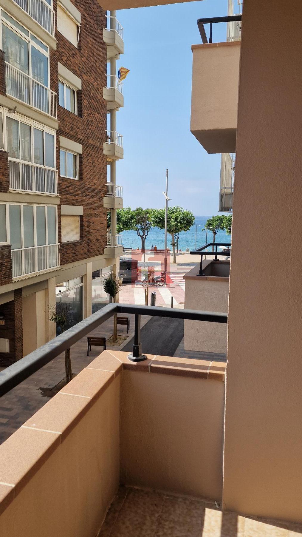 For sale of flat in Palamós