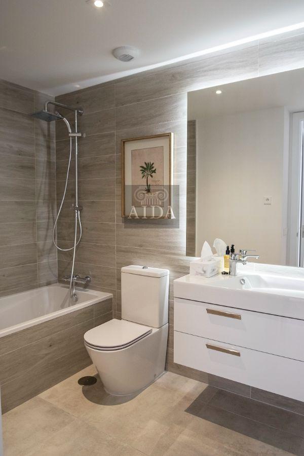 Venta de piso en Estepona