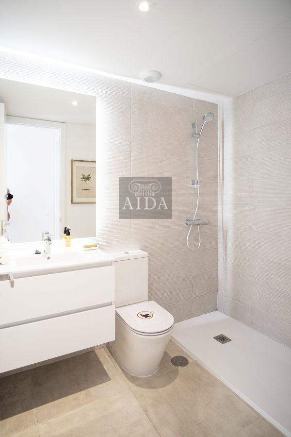 Venta de piso en Estepona