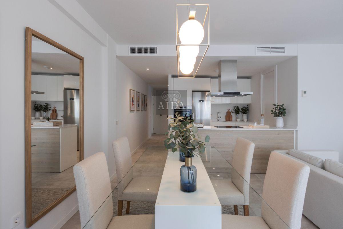 Venta de piso en Estepona