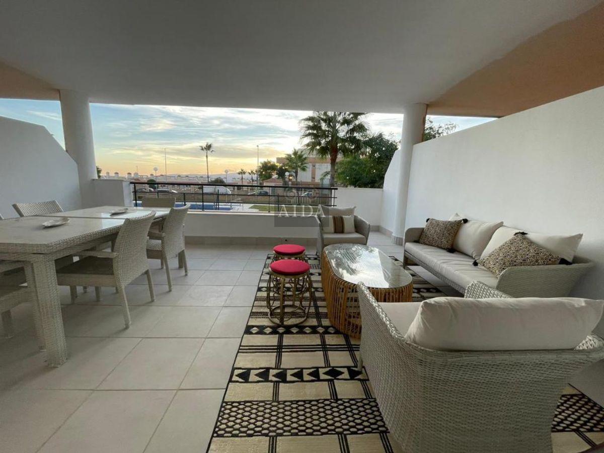 For sale of flat in Casares