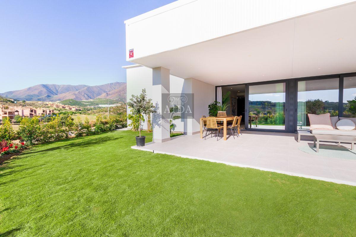 For sale of flat in Estepona