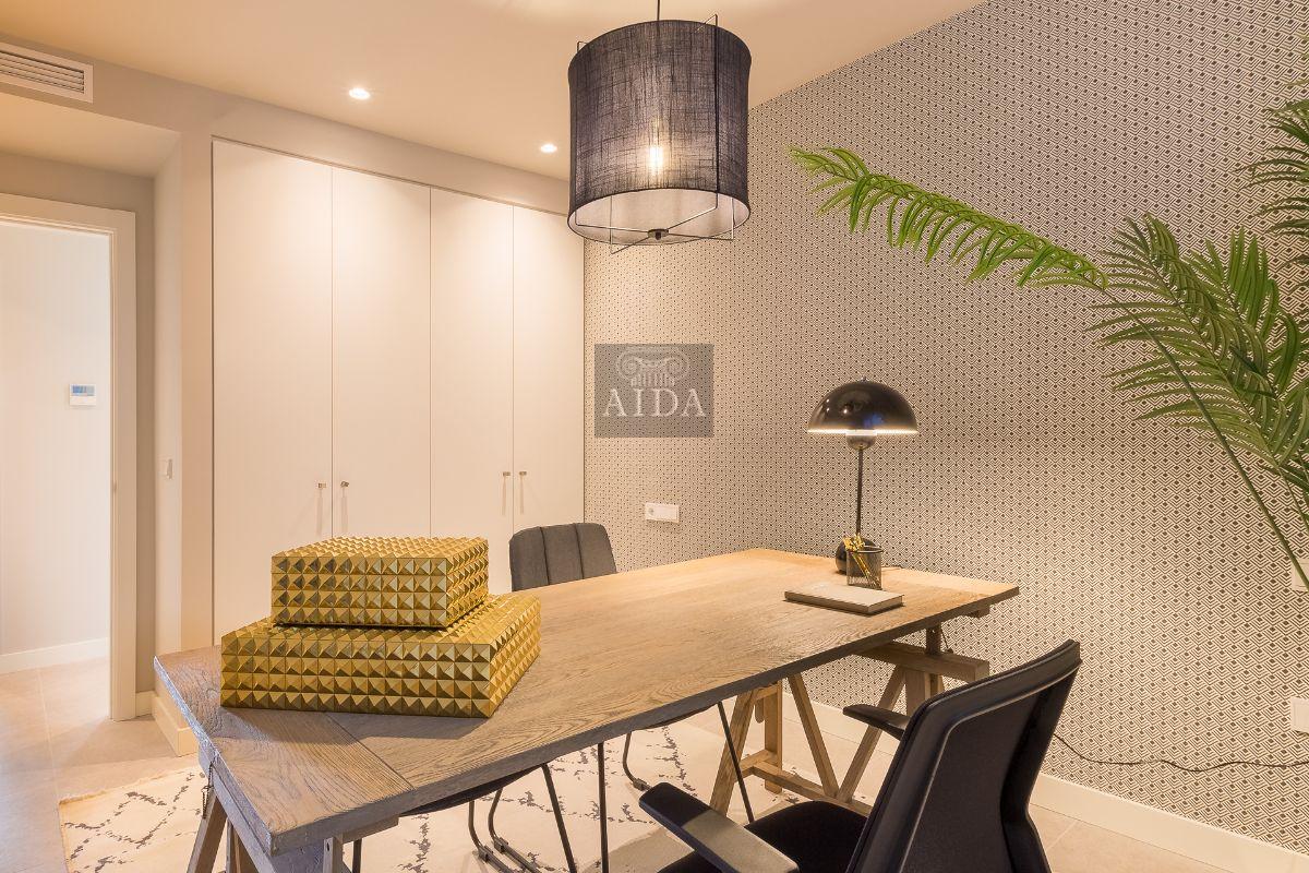 For sale of flat in Estepona