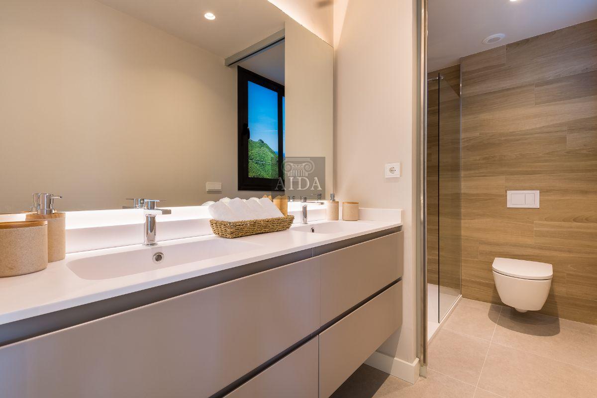 For sale of flat in Estepona