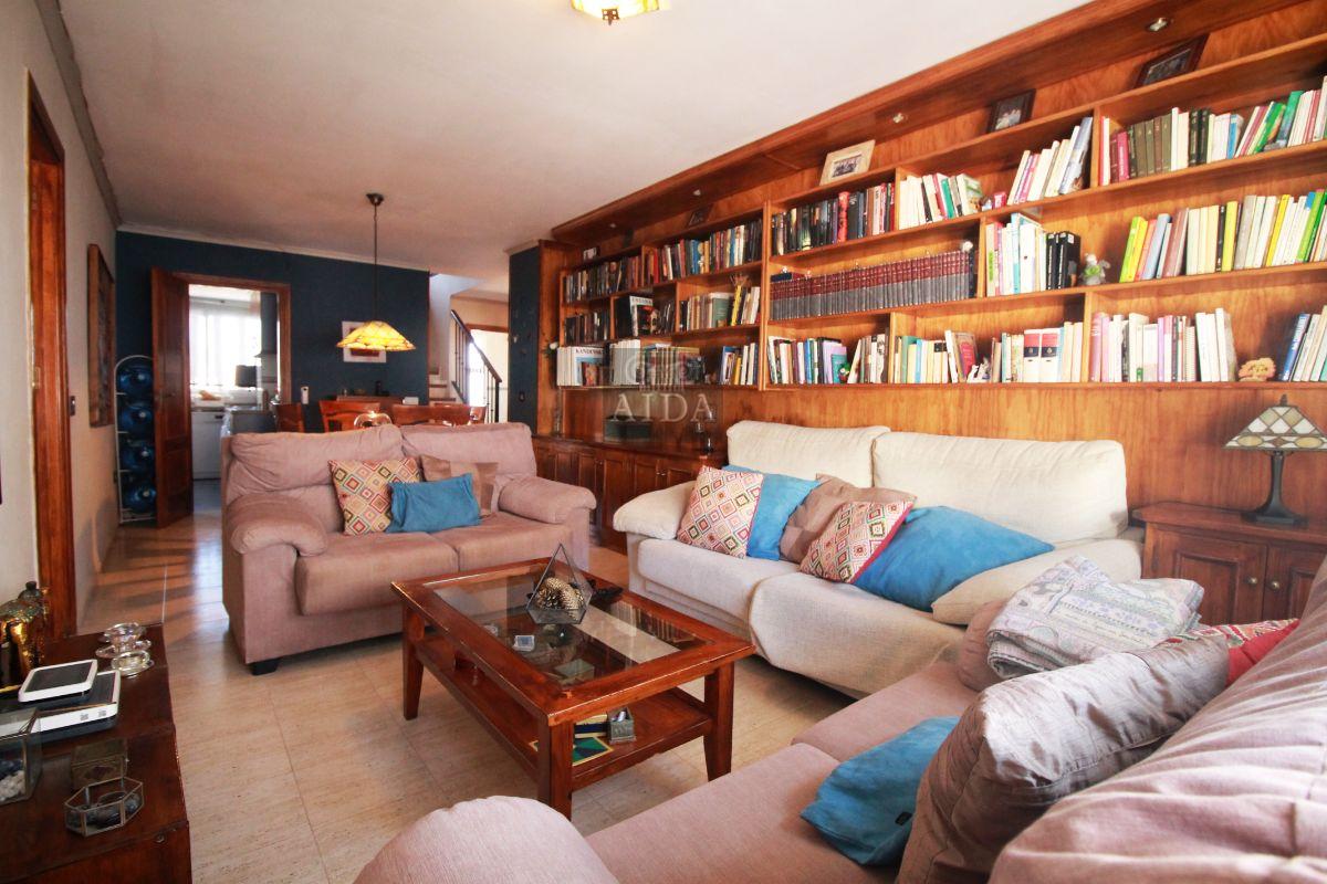 For sale of duplex in Estepona