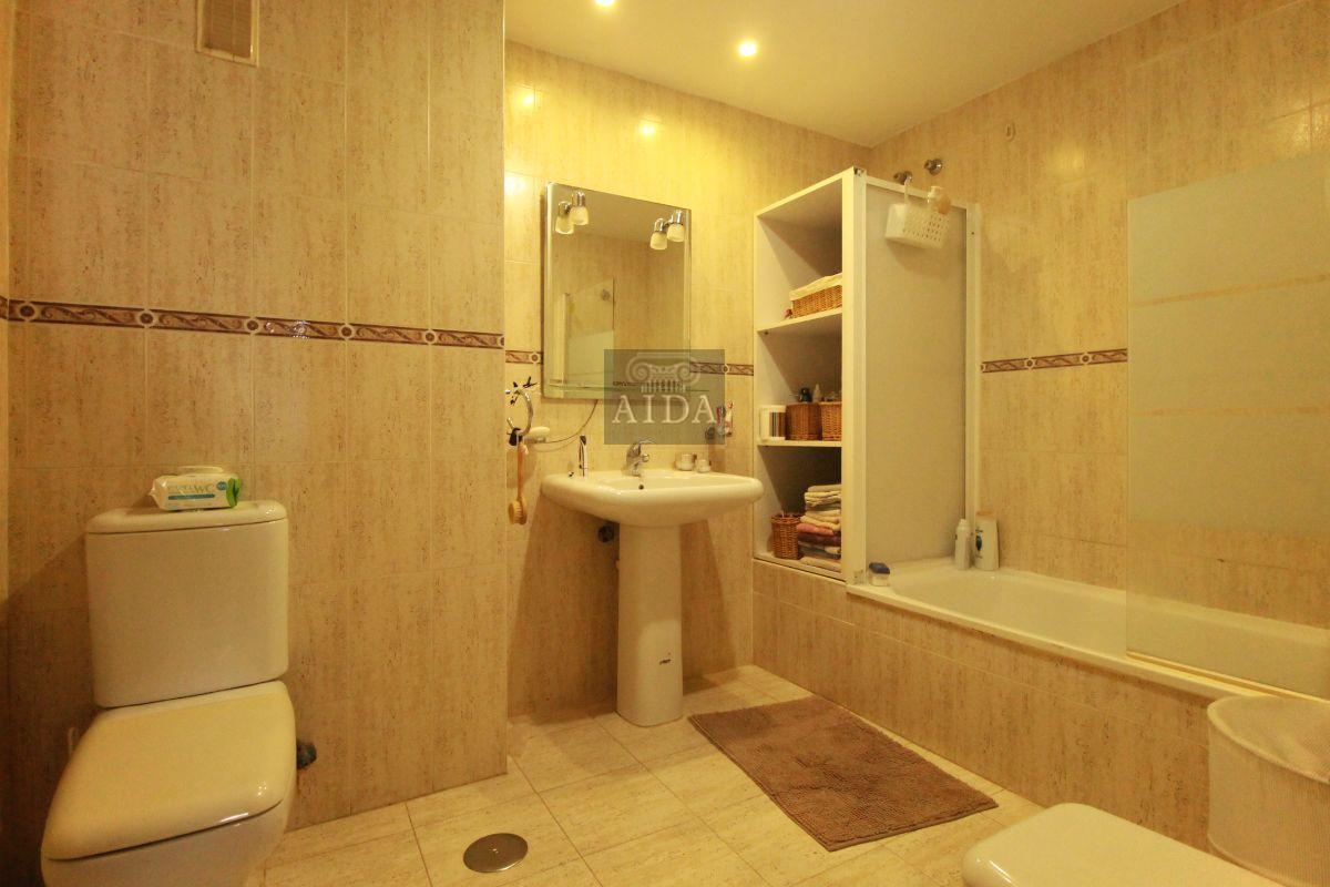 For sale of duplex in Estepona