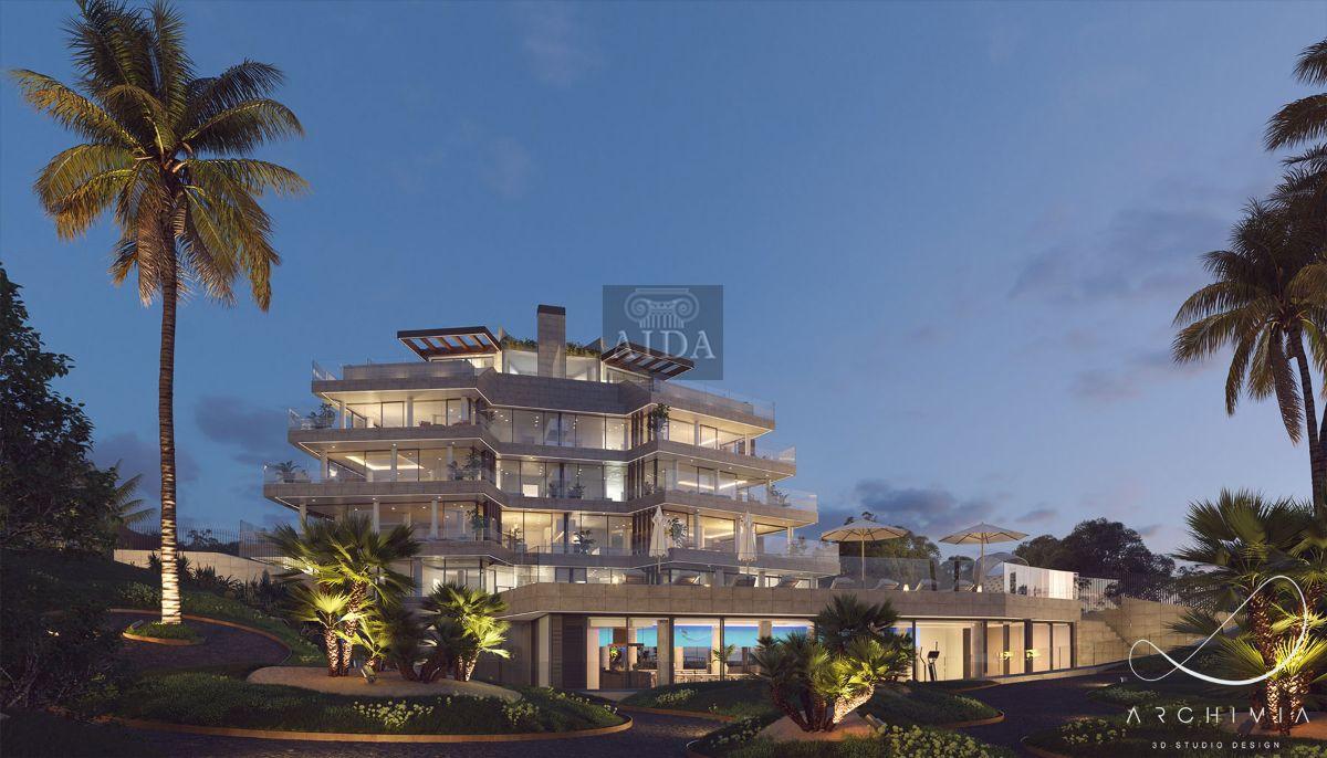 For sale of penthouse in Estepona
