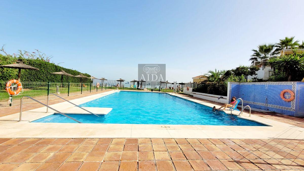 For sale of flat in Estepona
