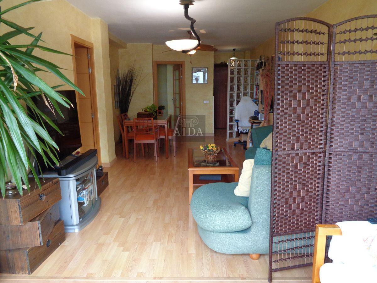 Venta de piso en Estepona