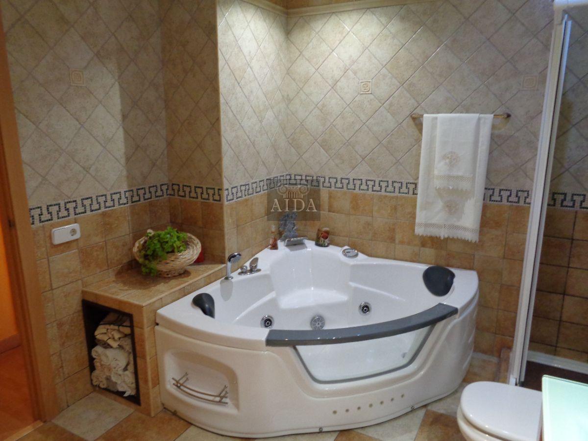 Venta de piso en Estepona