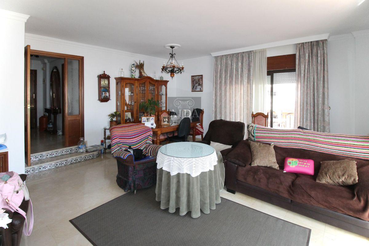 For sale of house in Estepona