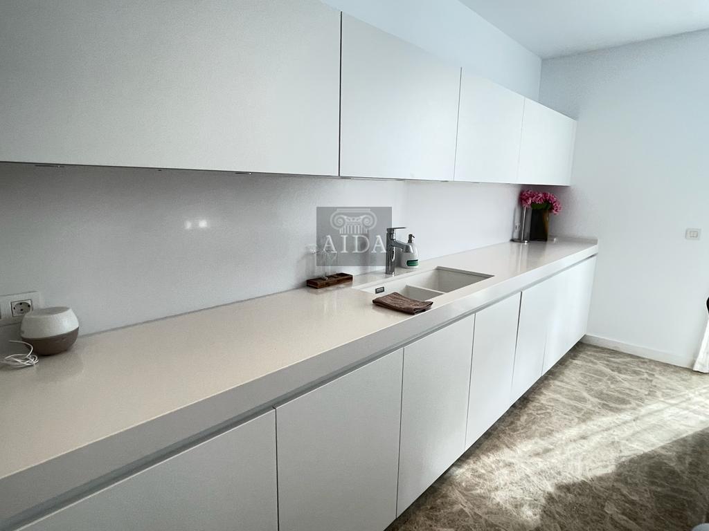 For sale of chalet in Estepona