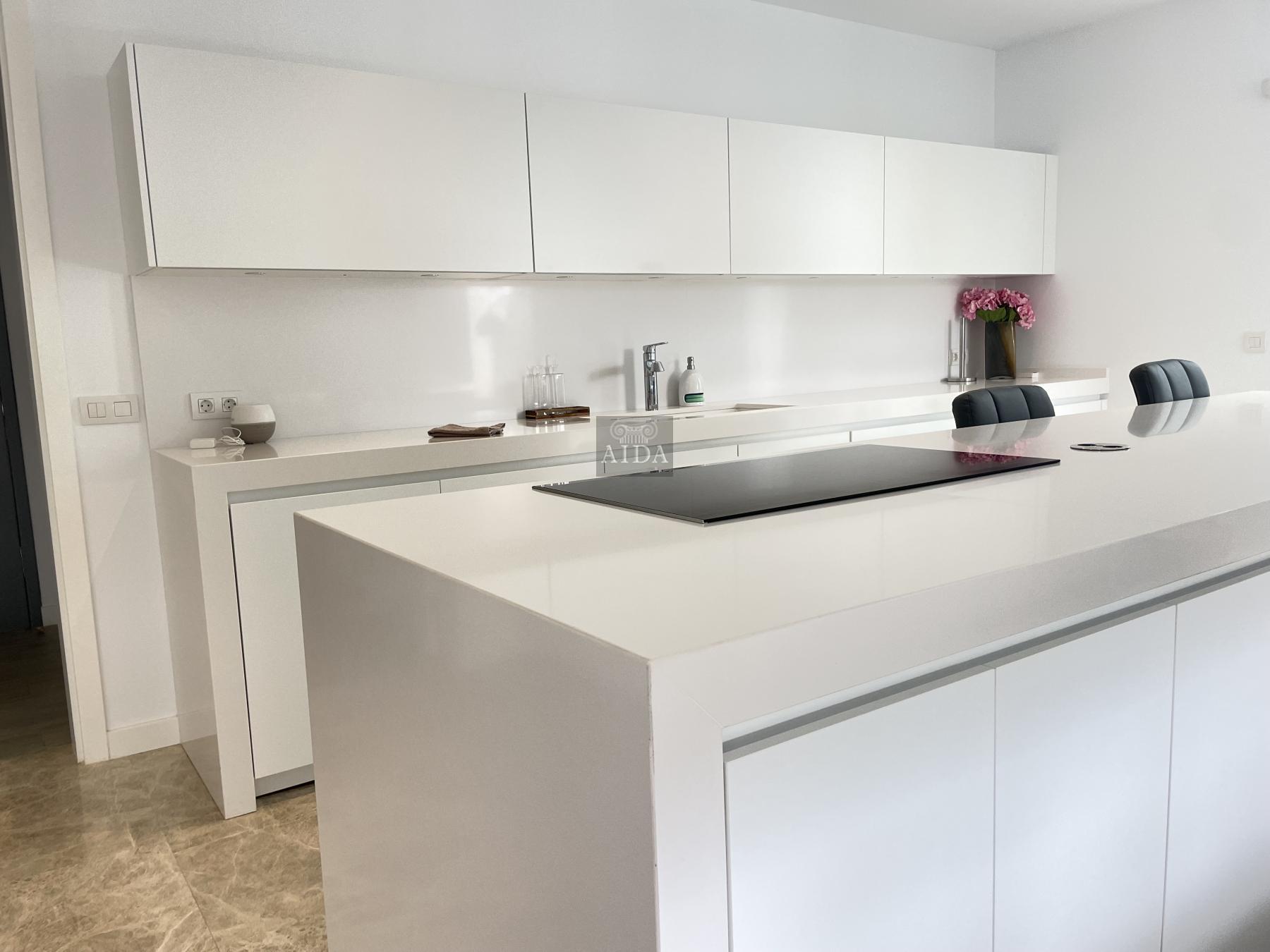 For sale of chalet in Estepona