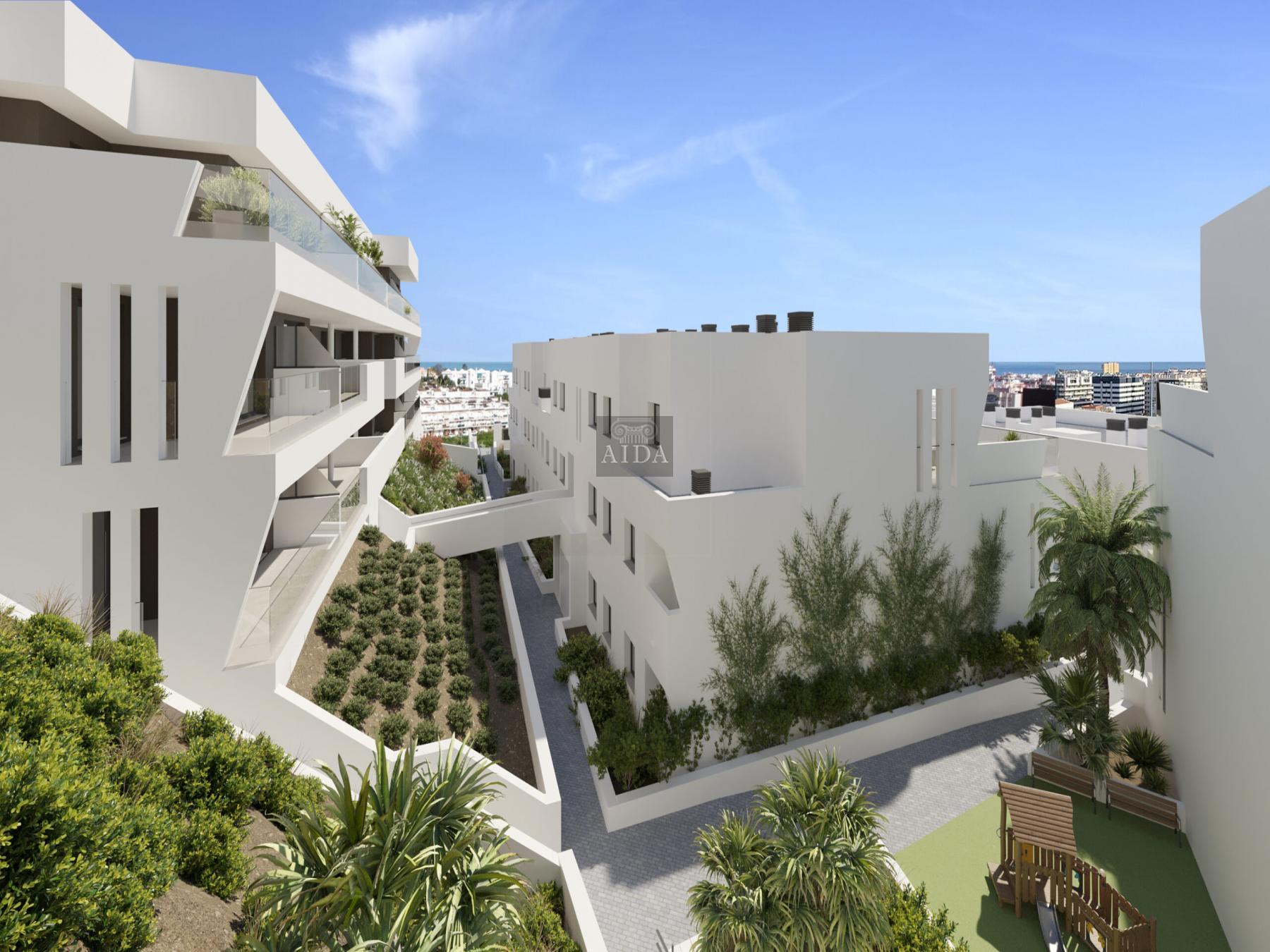 For sale of penthouse in Estepona