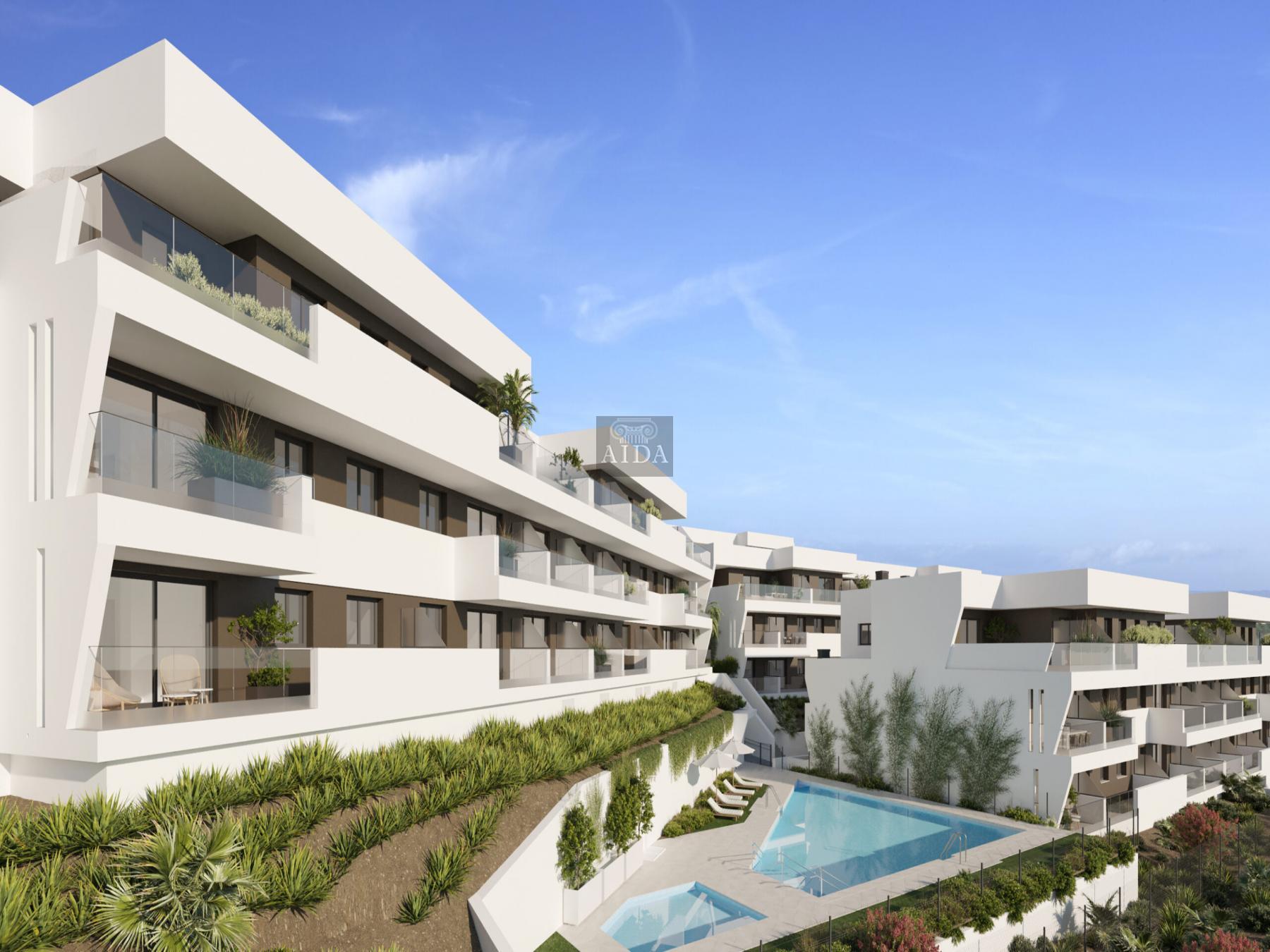 For sale of penthouse in Estepona