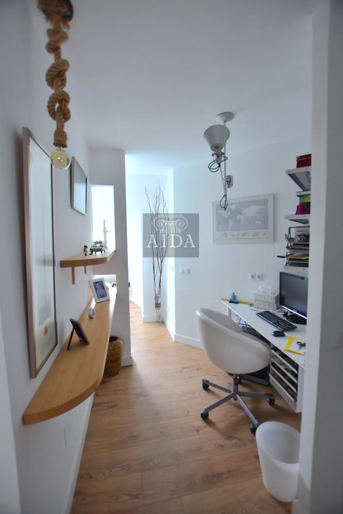 For sale of flat in San Pedro de Alcántara